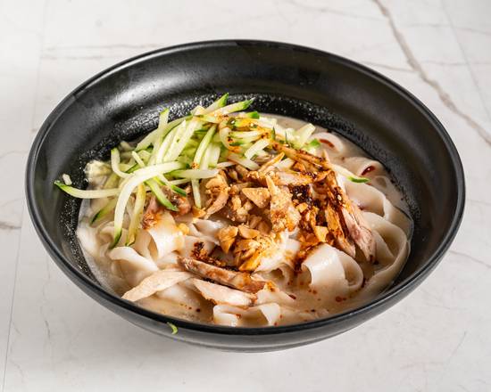 鸡丝凉面 - Cold Shredded Chicken Noodles